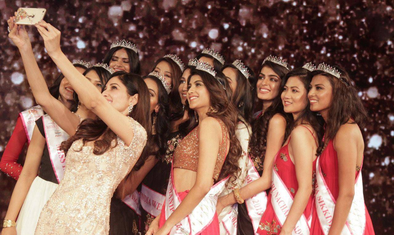 印度十大美女明星,原以为她们很黑很丑,结果颜值逆天