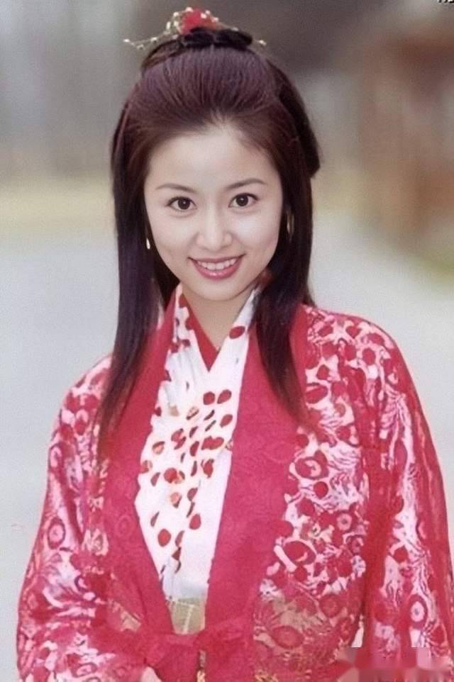 47岁林心如尽显妩媚风情,谁能顶得住这样的女神?