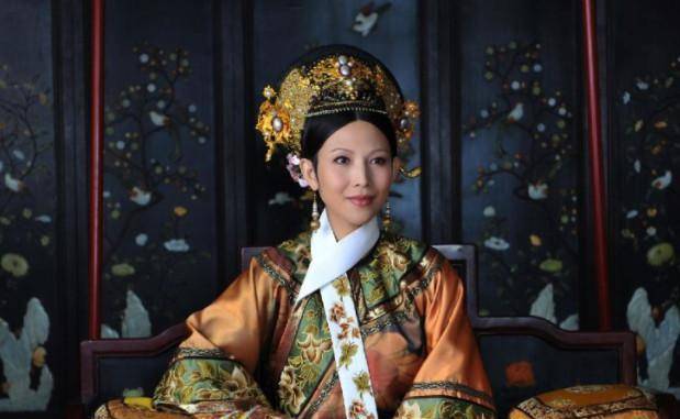 她才是《甄嬛传》真正的主角,被皇帝牵挂一生,甄嬛都只是她替身