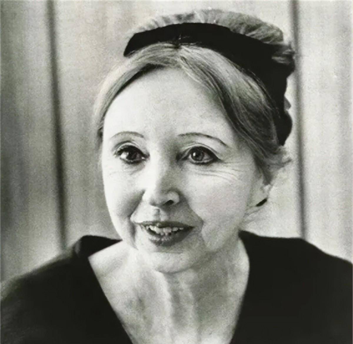 法国女子同时嫁两夫,一个帅气英俊一个有权多金,至死都没被发现