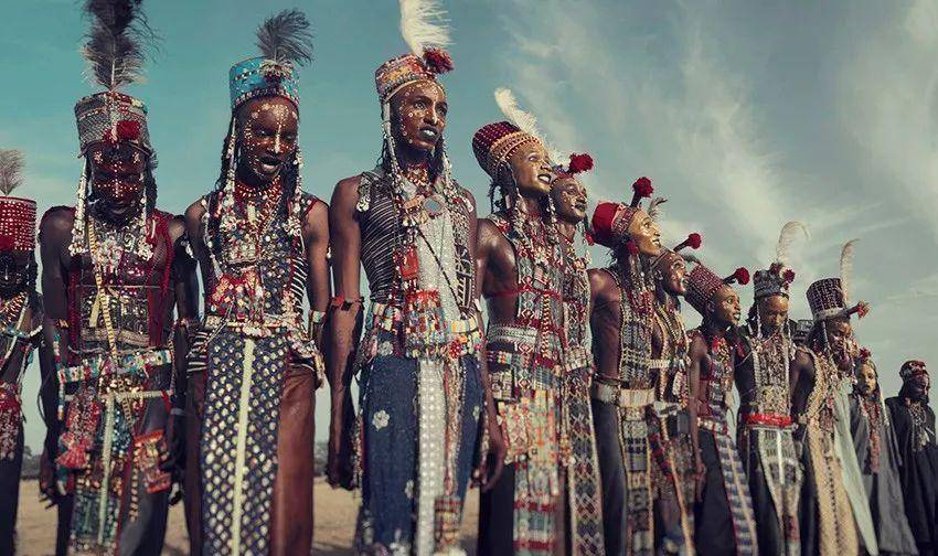 沃达贝:一个常年迁徙的神秘部落,女性可以在舞会上任意挑选男子