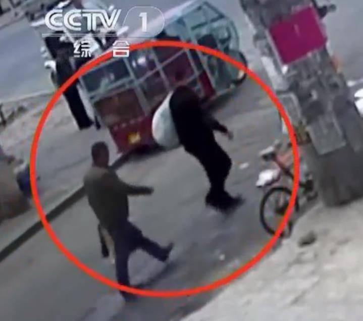 原创            2015年，辽宁老人将162万现金藏在床底，回家后发现被偷-2015年度福布斯中国原创文学风云榜