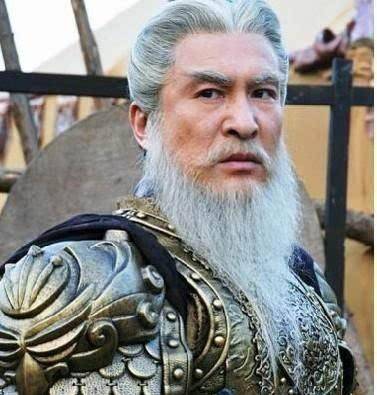 他是宇文成都的老师,斩首李元霸为徒报仇,堪称隋唐第一猛将