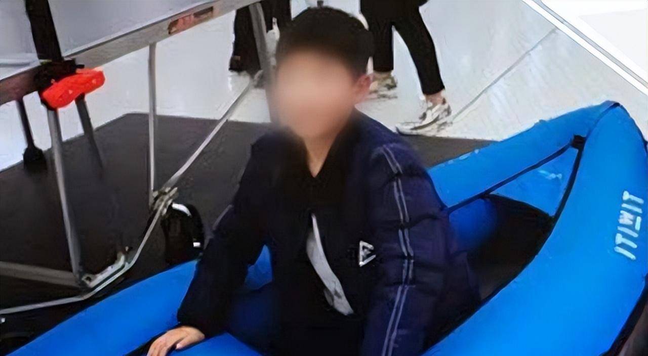 19年家长刺死女儿的9岁男同学,事发前曾发消息:打我女儿开心吗