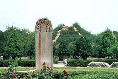 史上十大"军神"死后境遇各殊,有人被风光纪念,有人则被淡忘_墓园_李靖