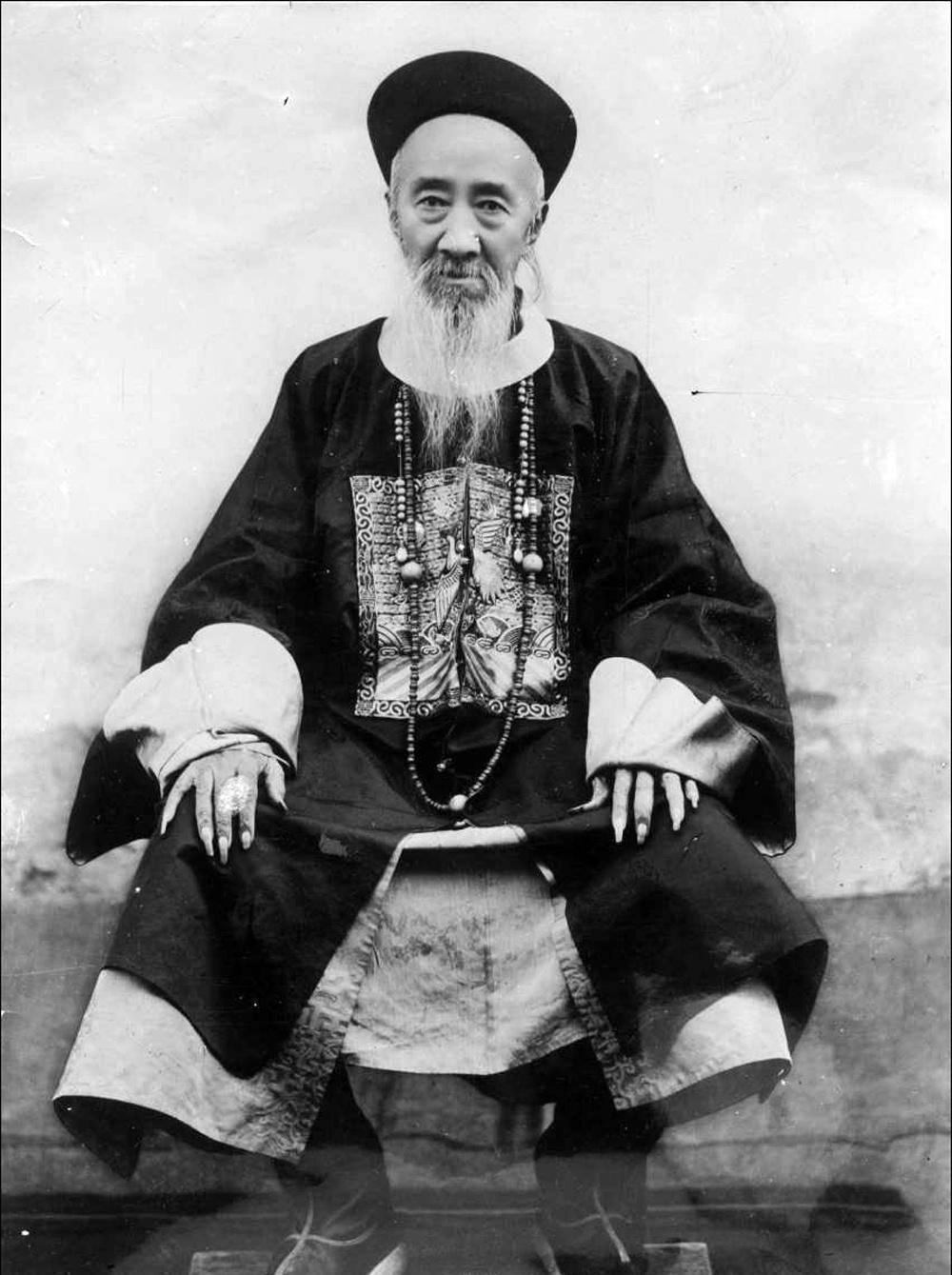 张之洞创造的奇迹,为何一夜连升四级?慈禧:只有张之洞雪中送炭