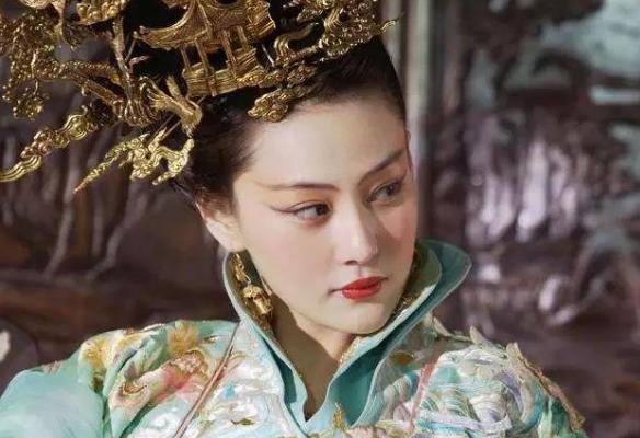 而获得了裕妃封号,然而张氏性情刚烈,拒绝与客氏魏忠贤等人同流合污