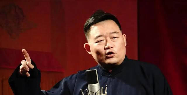 相声博士李寅飞澄清与郭德纲关系,坚持诚信为本,赢得尊重与认可