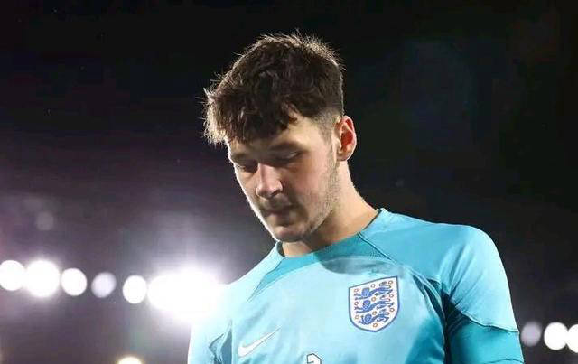 英格兰欧锦赛名单公布:曼彻斯特两强反应不同,新秀脱!