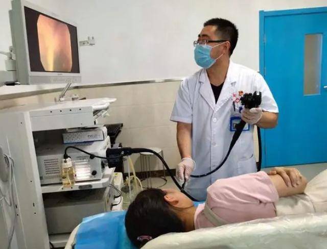 胃镜检查的人来说,可以与医生进行沟通,详细了解检查的必要性,过程