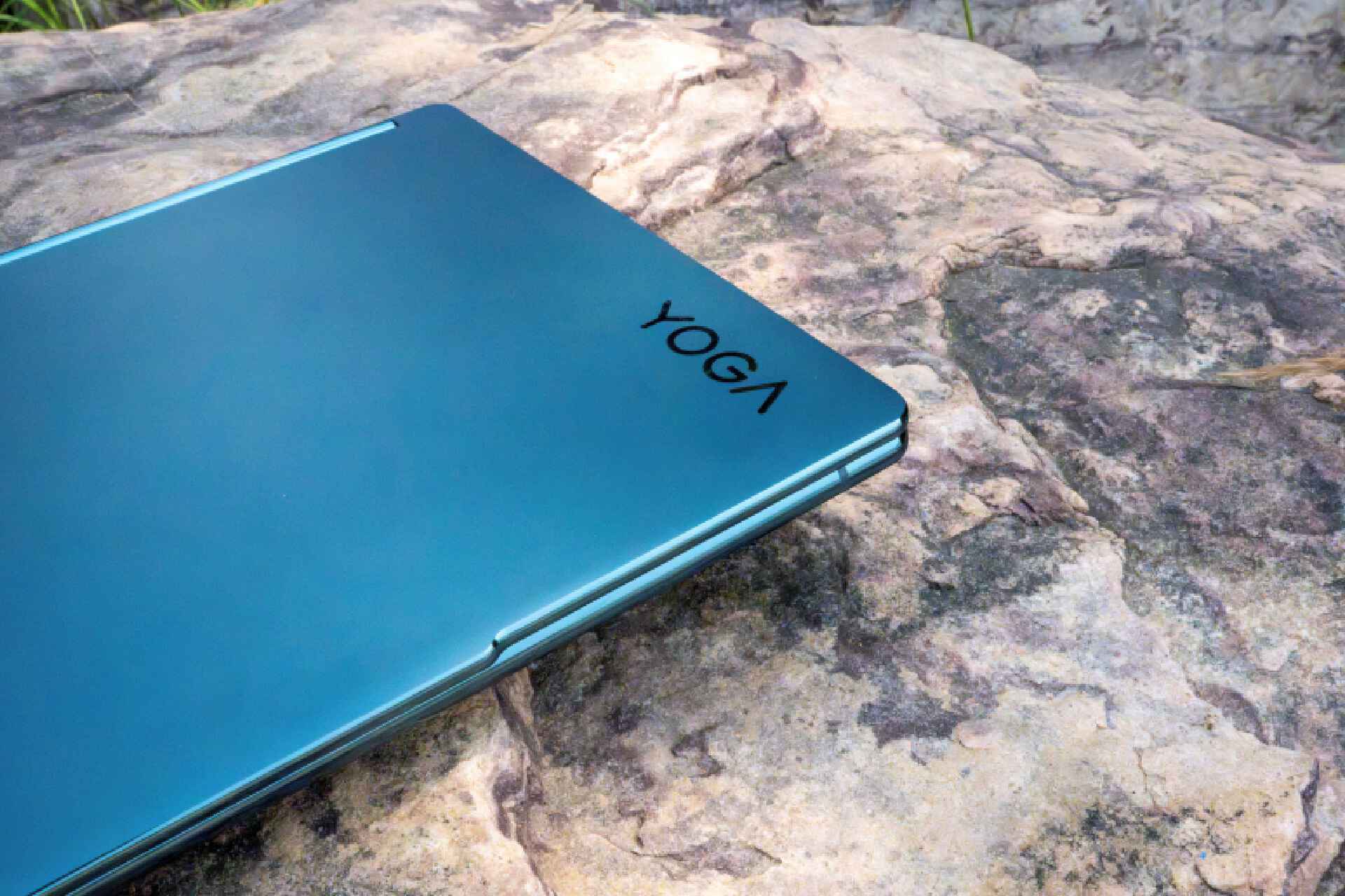 联想yoga book 9i ai 启元双屏电脑 未来的ai电脑就是这样了吧