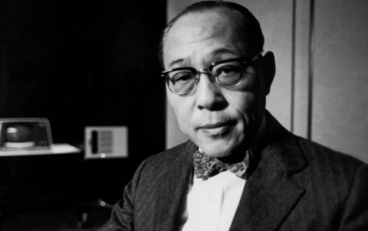 在王安看来他的事业,他的成就和他的一切都是儿子王烈的.