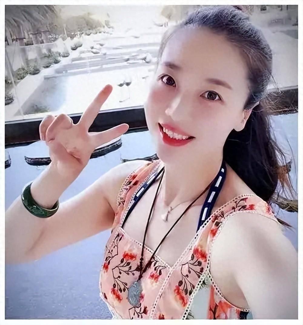 女排最"性感"的四位队员:曾春蕾被金软景揩油,魏秋月最美腰臀比