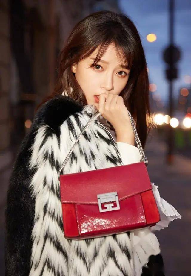 孙怡的写真集,女神的美貌与魅力,让人难以抗拒!