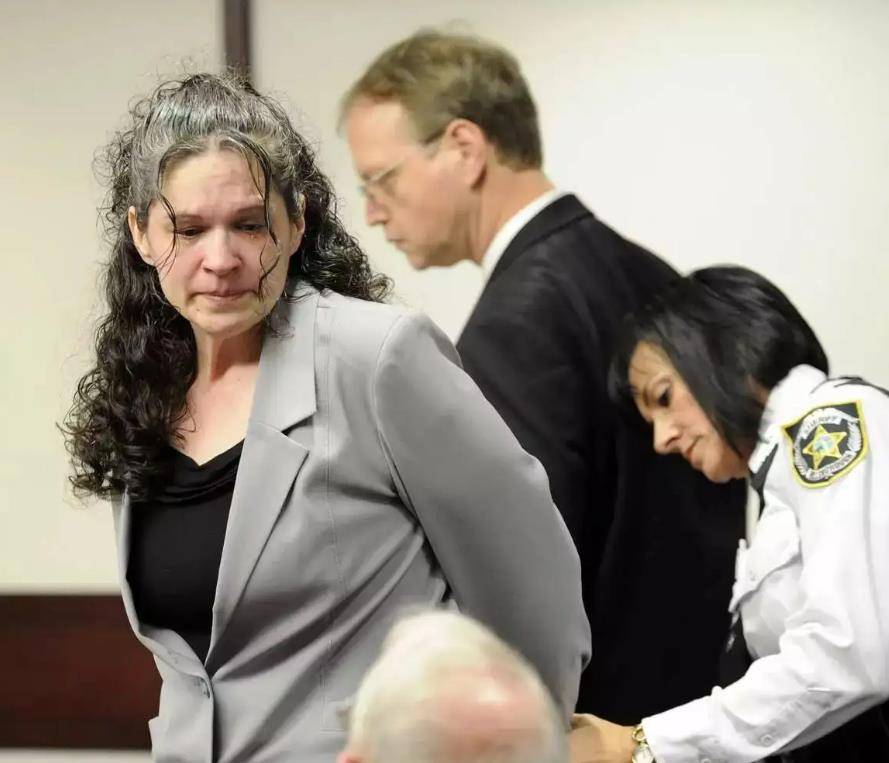 2006年,美国一黑人中了3000万美金,1年后却引来杀身之祸