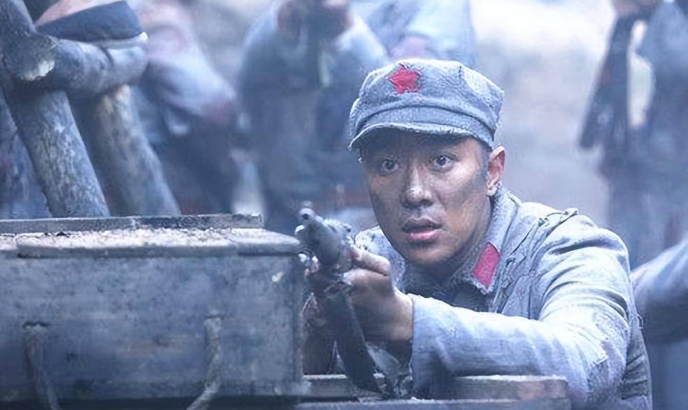 将军临危受命,率孤军血战三日,创造了军史上一个光辉战例