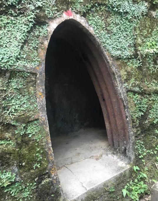 老山第一兵邢志强,过生日连长冒死送茅台和烧鸡,军长打电话唱歌