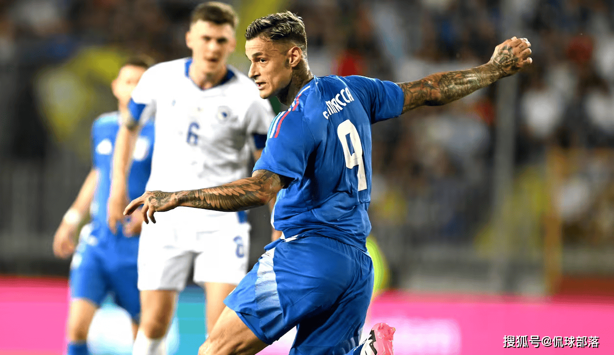 欧洲杯卫冕冠军辣眼睛:18射失3良机,法国英格兰笑了_意大利_弗拉泰西