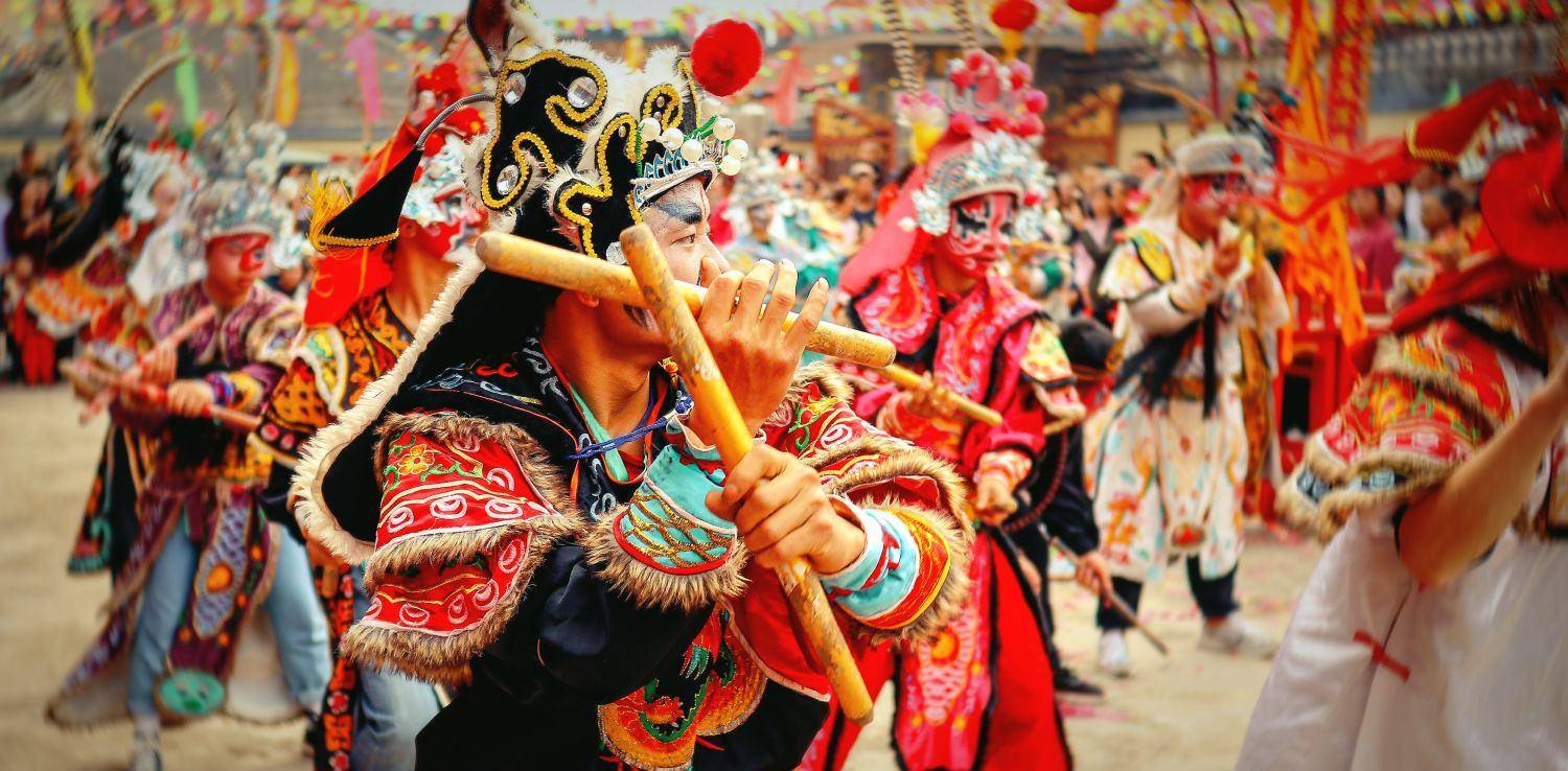 潮汕人以广东潮汕地区为集中地与祖籍地,主要遍布在中国岭南沿海的