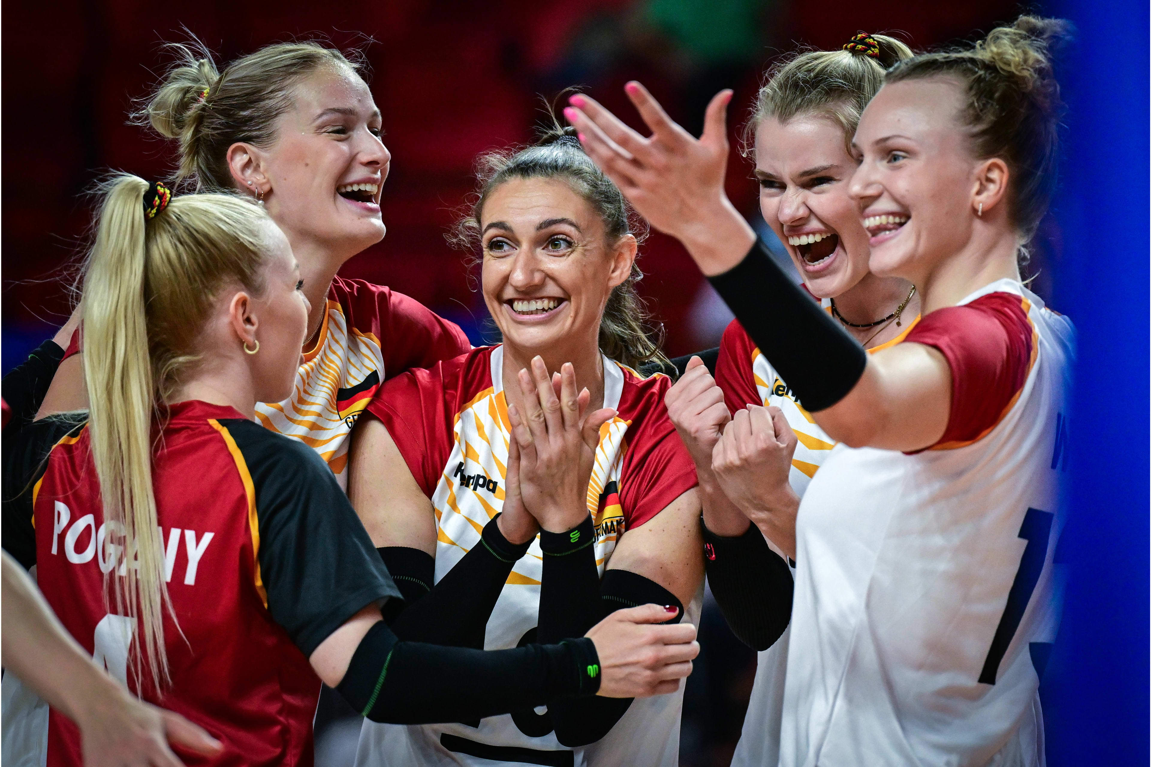 世界女排联赛香港赛区揭幕战,多米尼加3:1力克德国