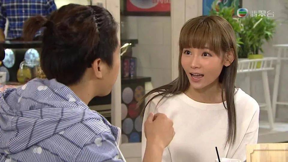 34岁前tvb「腰果眼女神」近况曝光_简淑儿_香港_珠宝