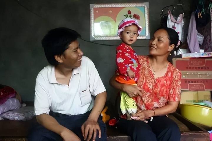 嫁到中国的越南女孩: 都已生儿育女, 讲中国话, 生活幸福