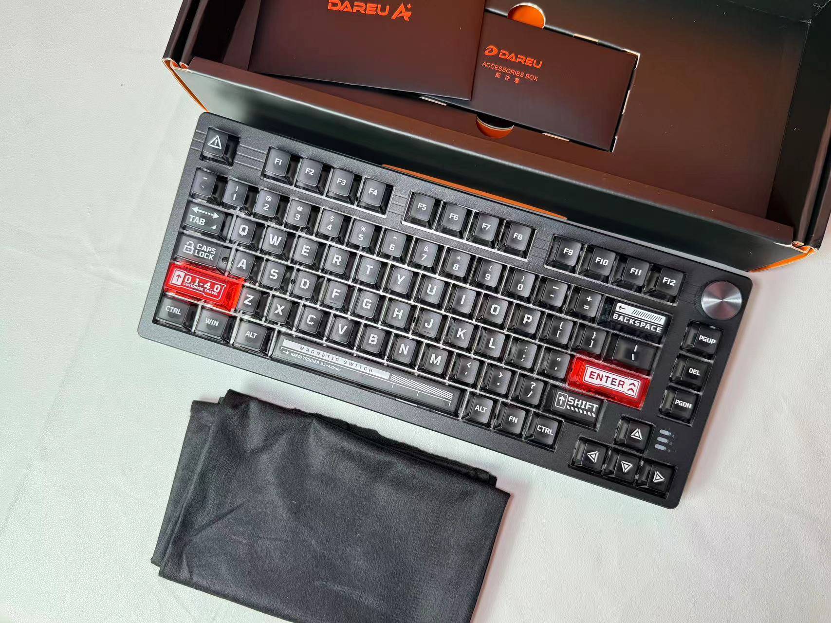 达尔优EK75RT磁轴机械键盘，颜值与功能完美融合，是你下一个桌搭利器！ 