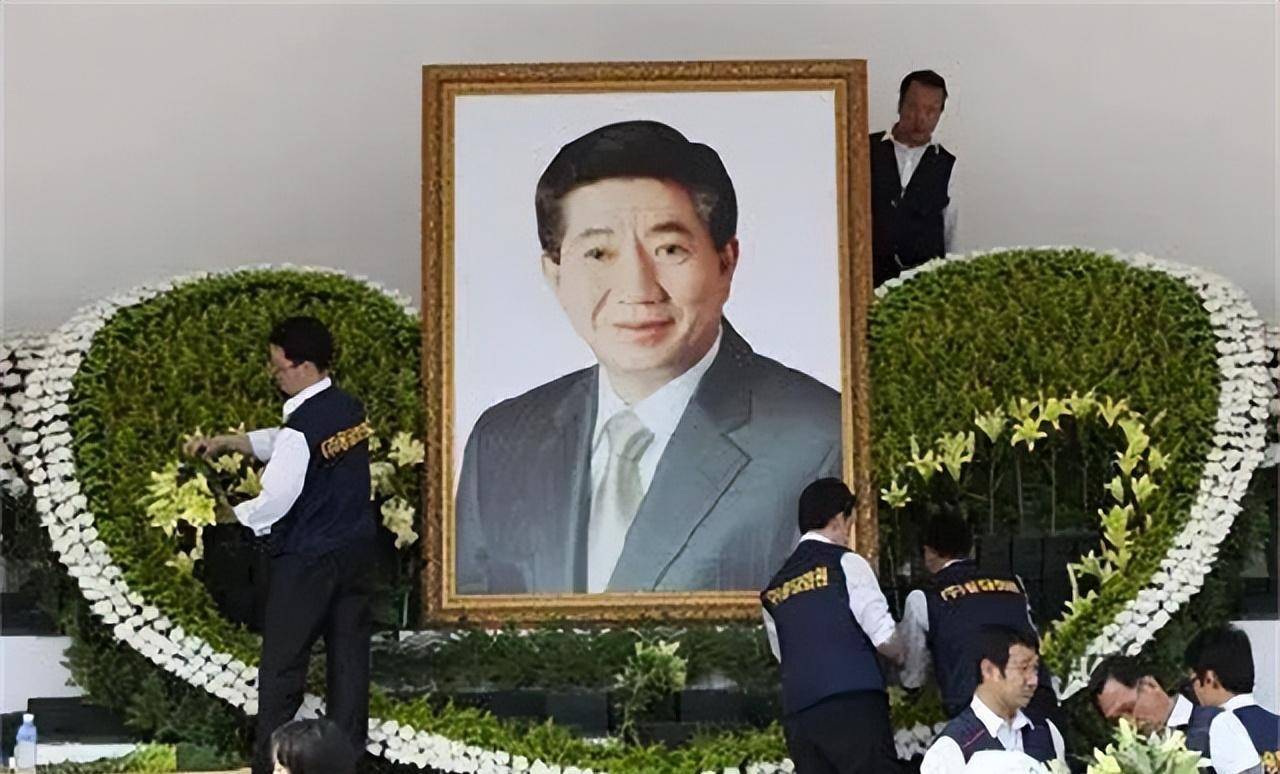 2013年卢武铉去世第4年,女儿被判刑4个月,儿子进入北京大学深造