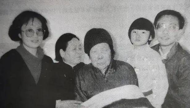 杨虎城二妻张蕙兰:丈夫去世,她独自养育6个孩子,无一是她亲生