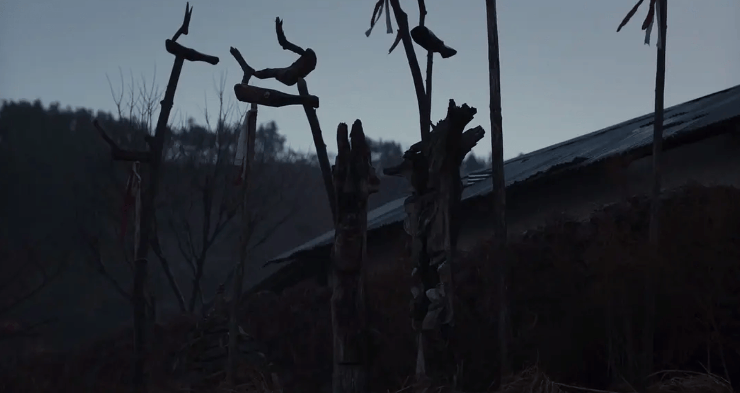 尺度十分大胆,年度恐怖片王炸《破墓》,韩国真的越来越敢拍了!