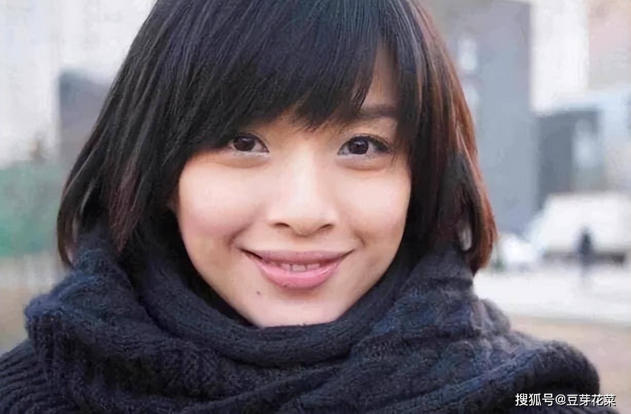 李佳,一婚错嫁富商,二婚遇到靳东才算收获爱情,现在40岁生二胎