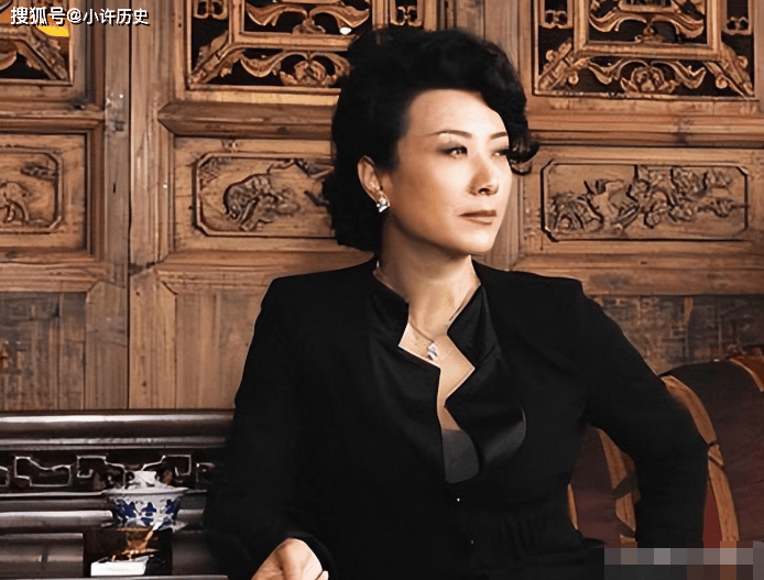 "国家一级演员"身材傲人演技好,为人低调零绯闻,60岁婚姻成谜