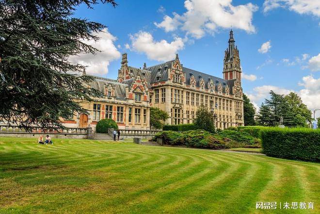 称呼_手势_小费