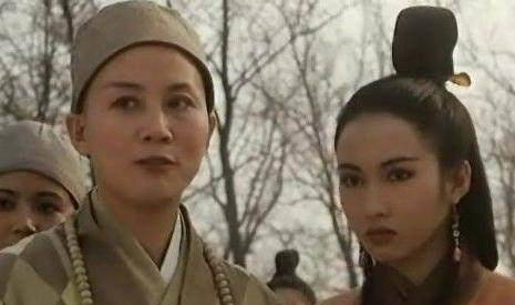 一身正气的灭绝师太却因为这三处败笔完全抹黑了自己的形象_张无忌_晓