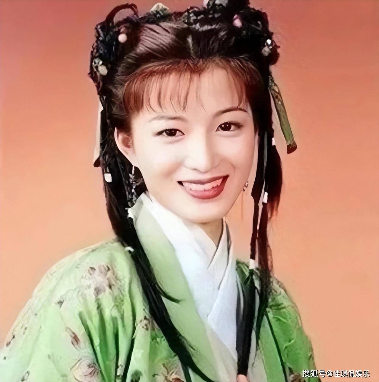 但或许正是因为事业太过于顺风顺水,所以尽管刘德华一手捧红了陈少霞.