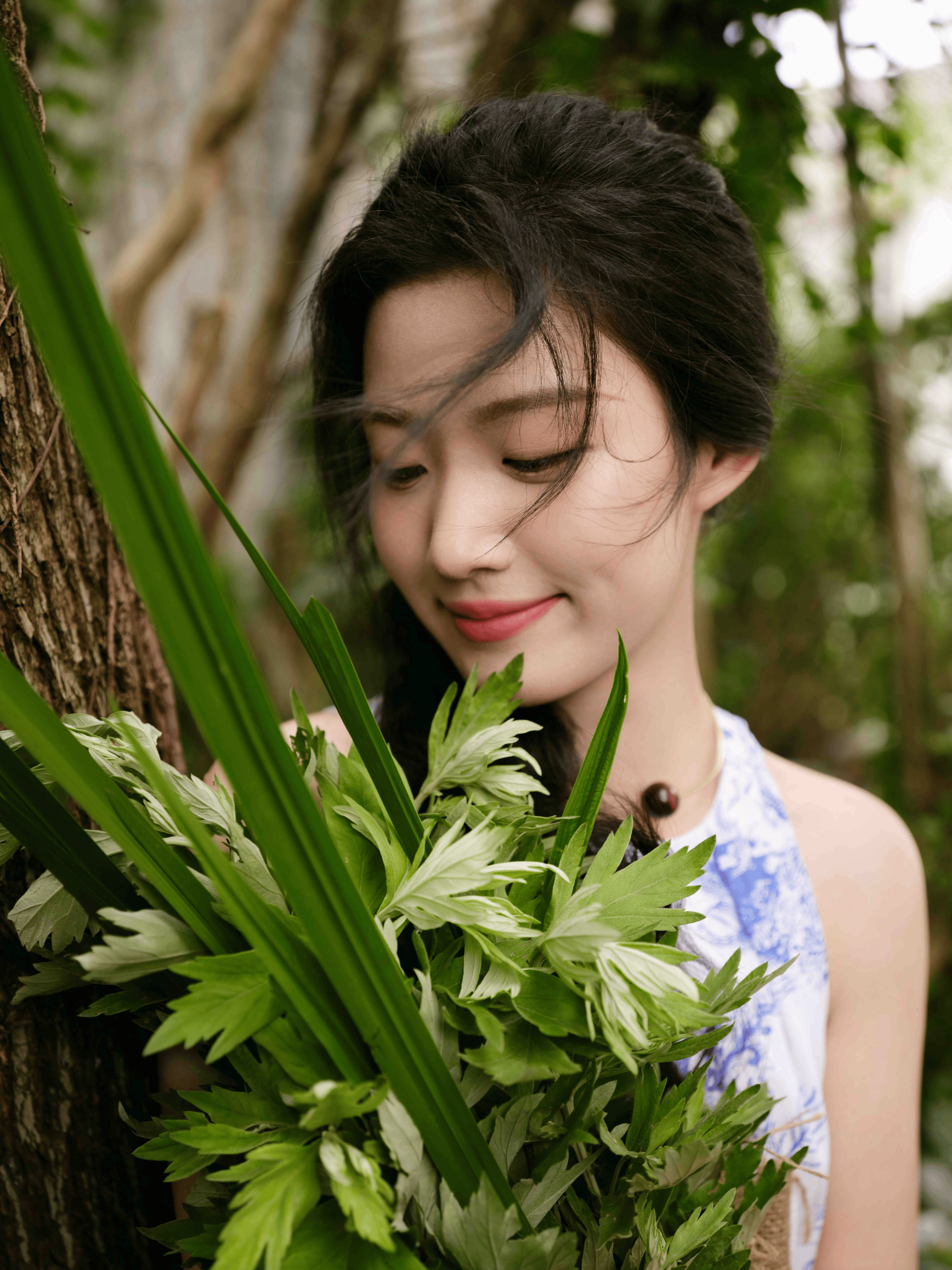 明星端午营业大赏:精修美照,玩谐音梗,你担是哪派?