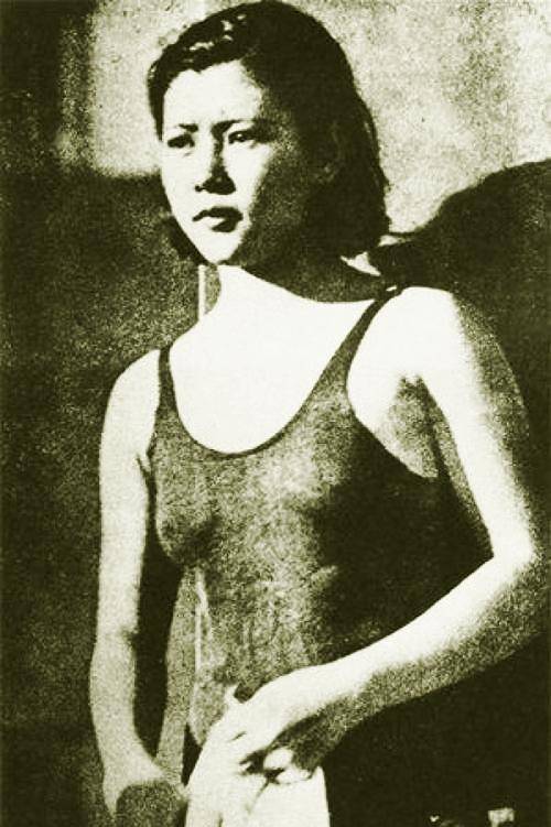 杨秀琼(1918—1982年),广东东莞人.1930年,香港举行全港游泳大赛.