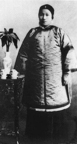 宋嘉树:从学徒到富商,从寒门到豪门,他的人生比三个女儿更传奇