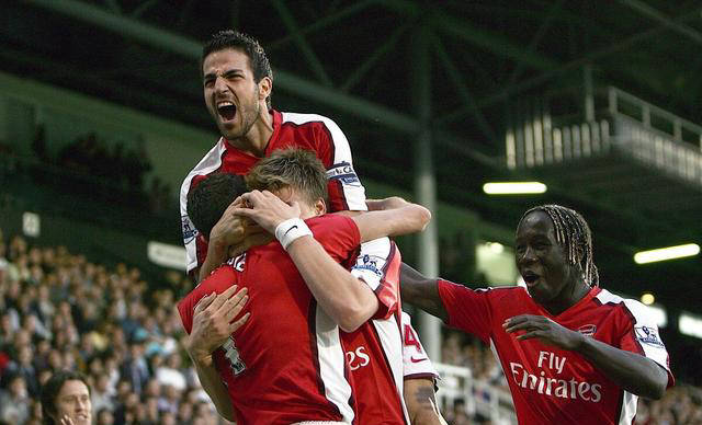 阿森纳的象征,他的领导能力和出色的防守技巧让他成为球队的核心后卫