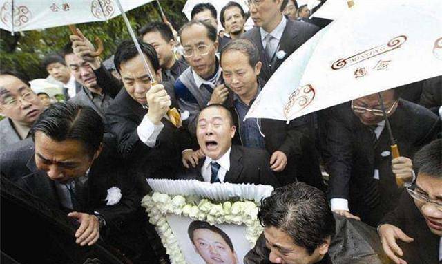 改革开放的风云人物,38岁英年早逝,被传妻子携20亿改嫁司机