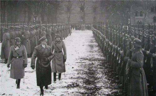 希特勒演最霸气的3句话,句句都让士兵热血沸腾,第3句是成功男人的