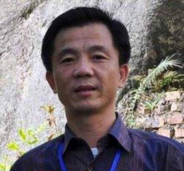 中国"特异功能"第一人——"气功大师"张宝胜的江湖"捞金"路