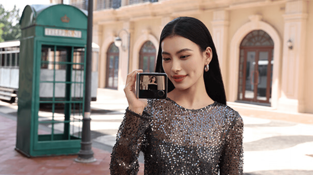 4.0英寸大外屏+极致轻薄！荣耀发布MagicVFlip，成为折叠屏大满贯