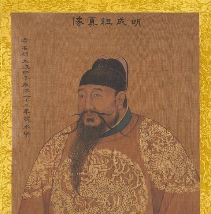 一组老照片,见证民国时,十三陵永乐皇帝的长陵,长满杂草