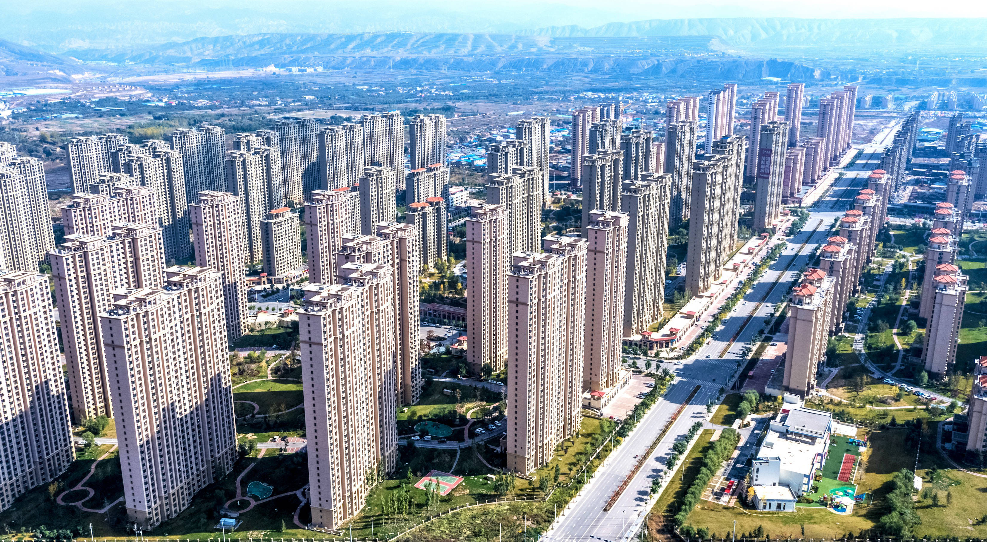 兰州【兰州大名城】实景探访_踩盘报告_户型解析_售楼处电话