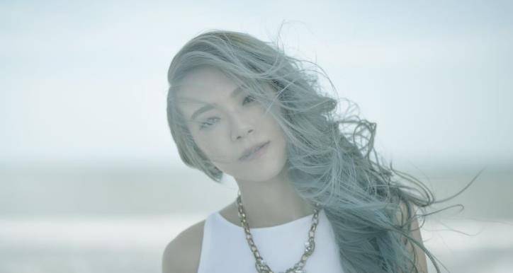 《仙剑》成就了一堆演员,成就杨幂,胡歌,唐嫣,却没有成就恢复长发的她