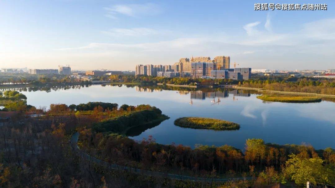 94天阳湖与舍76置业工作时间: 周一至周日9:00-22:0076售楼电话