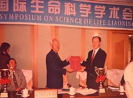 蚁力神老总王奉友:从农村小伙逆袭为百亿商人,却去坑骗百万农民