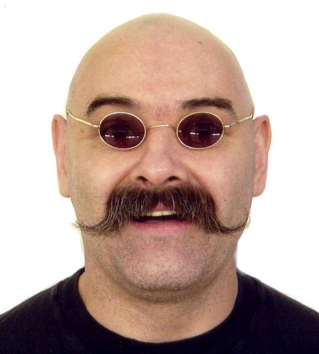 他是lol中布隆的原型,英国最危险的罪犯,如今万人为他请愿释放