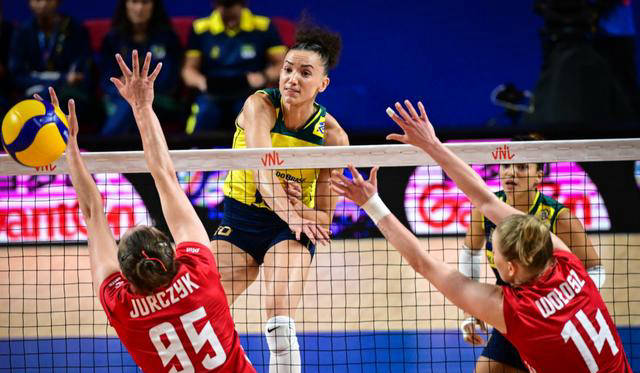 巴西女排9连胜!3-1逆转波兰锁定决赛席位,积分攀升至415分